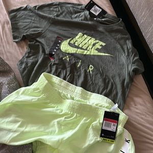 Nike outfit. Women’s.